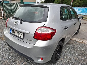 Toyota Auris BENZIN Říčany - 2