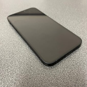 Apple iPhone 12 64GB Black, Stav A+++ - 2