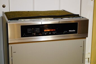 Myčka Miele nerezová vestavná G 5830 SCi , tři koše - 2