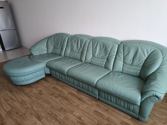 Ne rozkládací pohovka. - 2