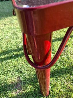 Prodám kovovy konferenční stolek - 2