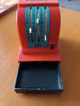 Stará pokladnička, - 2