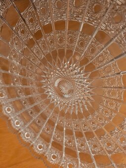 Broušený křišťálový talíř - 2