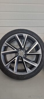 Vega R19 Škoda Superb III - 2