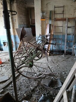 Obraceč sena za koně - 2