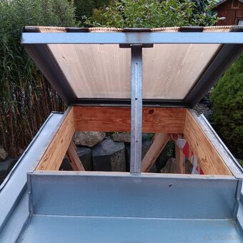 střešní výlezák - 2