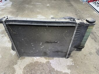 Chladič vody BMW  M50B20 - 2