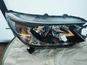 Honda C-RV rv. 12-15, světla a maska. - 2