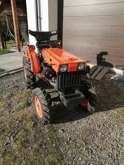 Kubota B7000 4x4 - 2