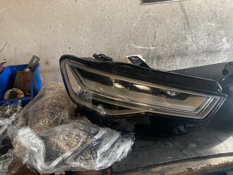 Prodám přední světla Audi a6 c7 4g face - 2