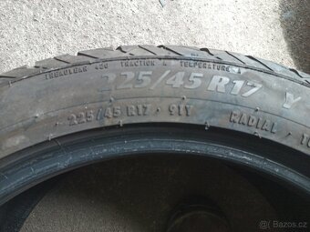 Prodám jeté 225/45 R17 - 2