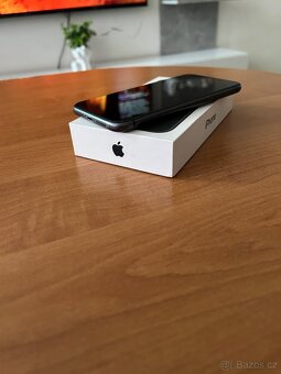 iPhone 11 64GB - 2