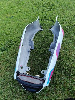 Podsedlov plast Suzuki GSX-R 750w - 2