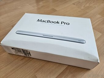 Apple MacBook 13.3 - 2
