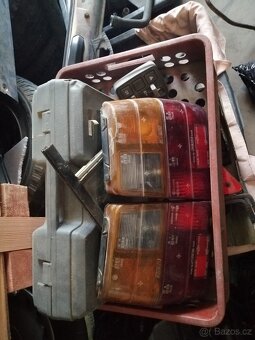 Díly na Uno, Vectra, Megane, Omega, Escort,Ka, Punto, Golf 4 - 2