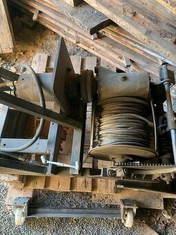 Lesní naviják za traktor V3S - 2