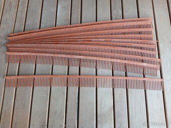 Okapový hřeben zábrana proti vniknutí do větrané mezery - 2