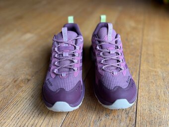 Nové dámské boty zn. Merell, vel. 39 - 2