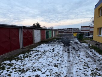 Pronajmu garáž v Chomutově na Zadních Vinohradech - 2