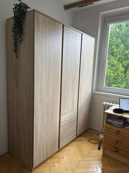 Moderní šatní skříň z lamina, šířka 150cm - 2
