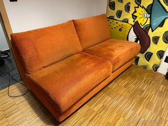 Rozkládací dvoumístná pohovka s matrací - 2