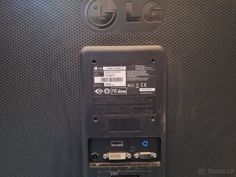 FHD Monitor LG 21" - 2