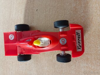 Prodám autíčko autodráhy ites formuli - 2