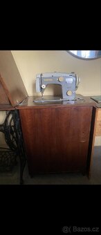 Šicí stroje - 2