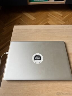 Dell Inspiron 7400 - 2