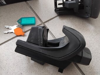 Montážní kit na příčníky Thule - 2