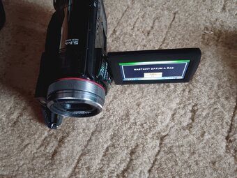 vVideokamera Phanasonic - 2