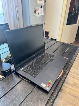 Velký herní notebook Lenovo Legion - 2