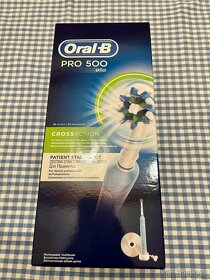 Elektrický zubní kartáček ORAL B PRO 500 - 2