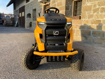 Zahradní traktor Cub Cadet XT 2 QR 106 - 2