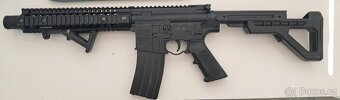 Vzduchovka Crosman DPMS SBR Full Auto 4,5mm - 2