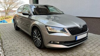 Superb 3,140 kw,Dsg,ACC,DCC,L&K,Kessy,servisní kniha,Carplay - 2