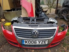 vw passat B6 kapota LA7W stř. met OK, dveře LB5M modrostř. - 2