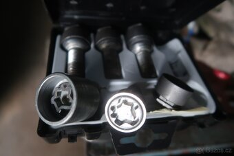 Škoda Bezpečnostní šrouby - 2