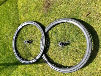 Silniční zapletená hliníková kola Shimano - 2