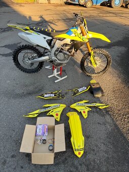 Suzuki RMZ 250 2023 - 2