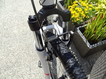Dívčí - Dámské kolo Rockrider ST 100 - 2