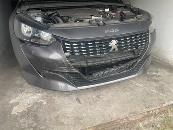 Peugeot 208 - 2
