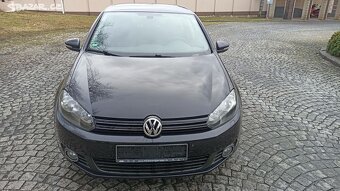 VW Golf VI 1,2 TSi 77kw Málo najeto - 2