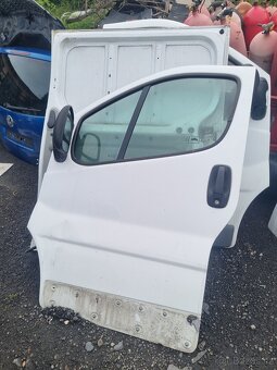 Renault trafic boční dveře a šoupaci dveře - 2