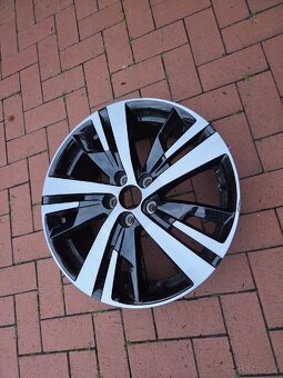 ORIGINAL ALU DISK PEUGEOT 3008/5008 5x108 R18 ET49 - 2