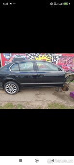 Prodám Zadní dveře Přední kompletní ŠKODA SUPERB 2 08-13 ba - 2