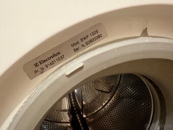 REZERVOVÁNO - Pračka Electrolux EWF 1005 - 2