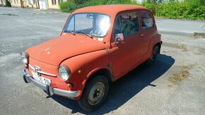 Prodám Fiat 600 kompletní - 2