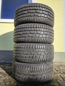 255 35 19 zánovní zimní pneu Continental 8-8,5mm,DOT2022 - 2