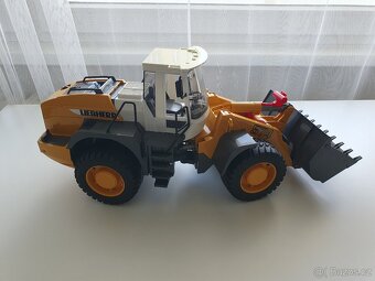 Čelní nakladač Liebherr L 574 - Bruder 2430 - 2